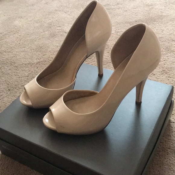 Shoes - Nude patent leather peep toe shoe